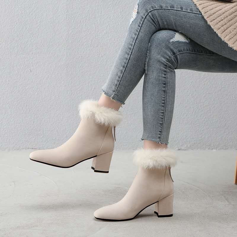 🖤🤍 Luxe Faux Fur-Lined Ankle Boots 🤍🖤