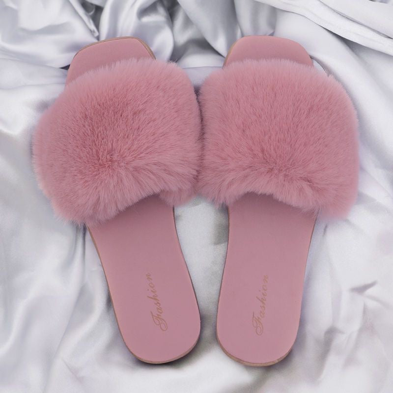 Luxe Plush Slippers - Cozy Fashion House Slippers